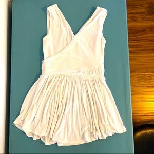 Victor Alfaro Cream Sleeveless Surplice Top sz XS